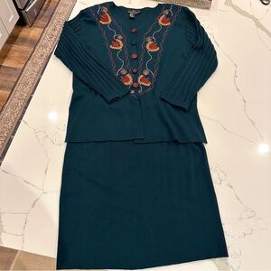 Vintage Carole Little Women Embroidered Wool Sweater Skirt Set Sz L Green Floral